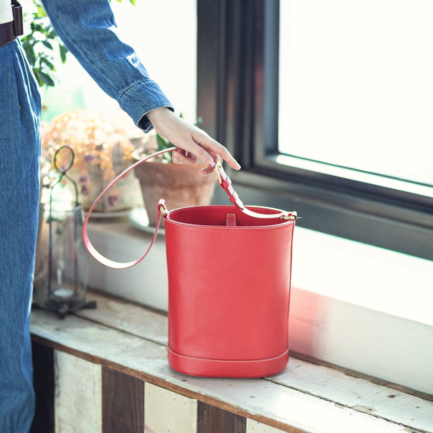 Seolbim Bucket 301 - Red