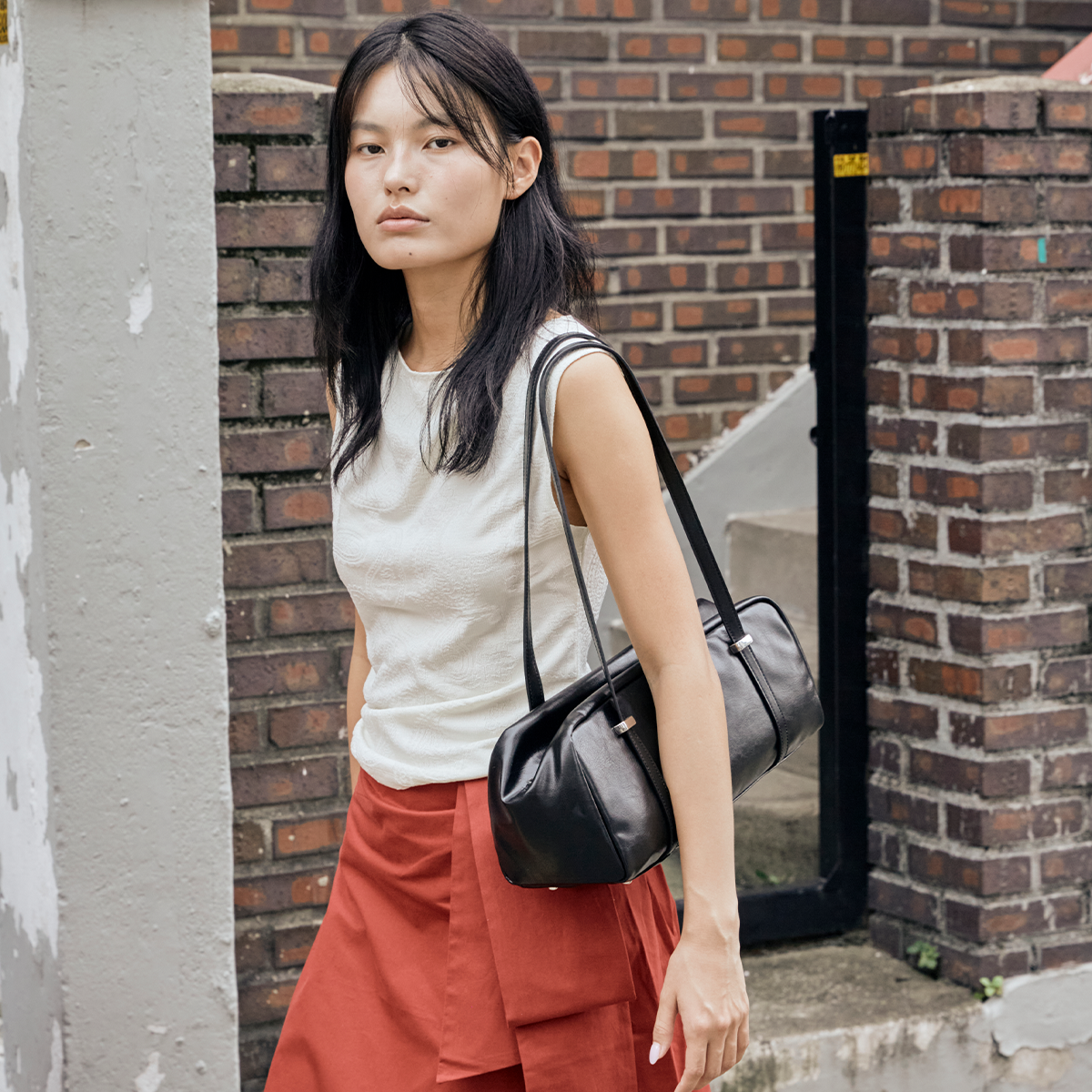 Unni Shoulder Bag - Black