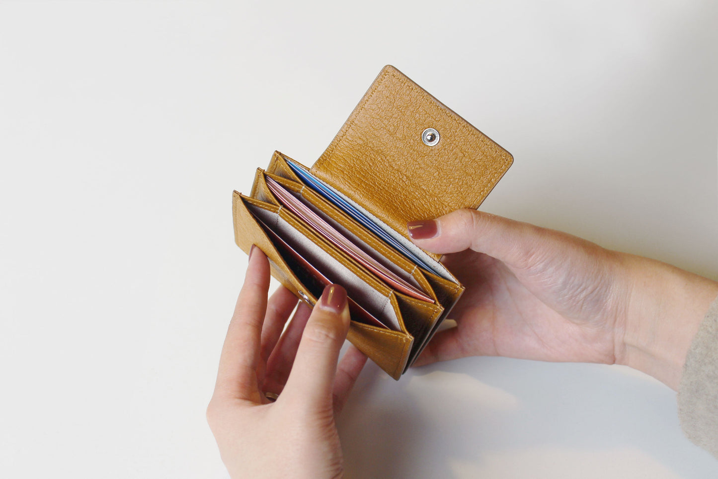 Sami Flip Wallet - Camel