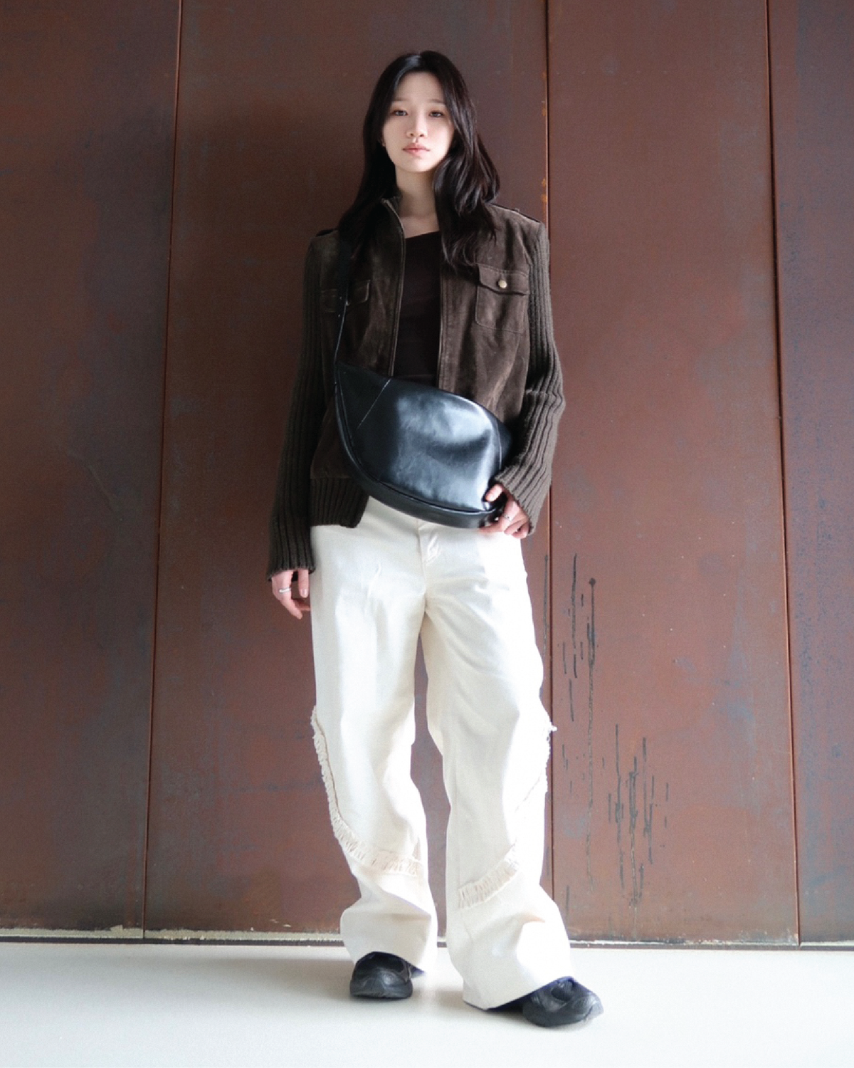Mandu Crossbody Bag - Black