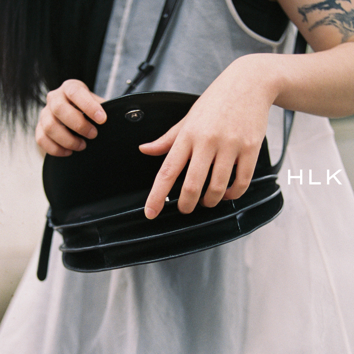Bandal Shoulder Bag - Black