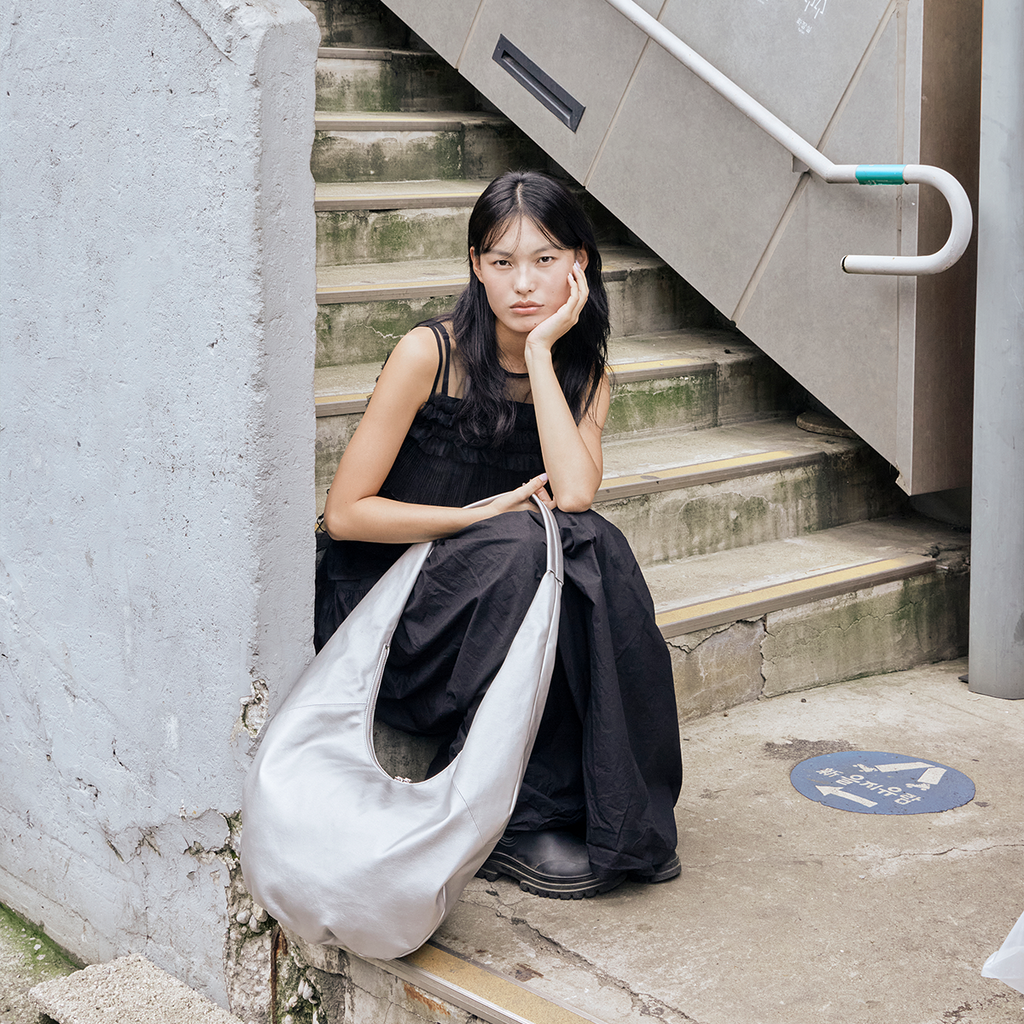 Mandu Hobo-Tasche - Silber