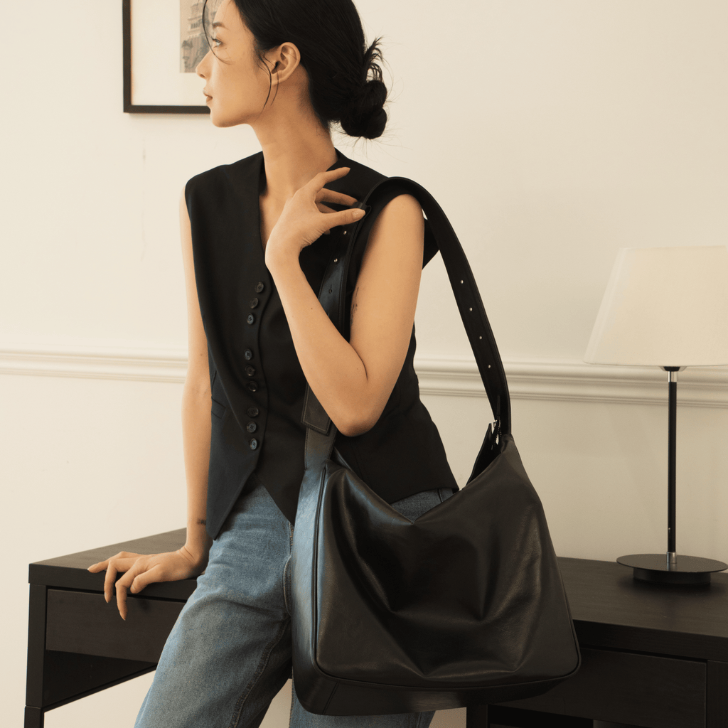 Neoul Crossbody Bag - Black